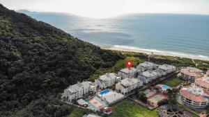 Villa Giardino - Condomínio de Frente para o Mar - Piscina, Quadra Esportiva, Churrasqueira - 5 Pessoas