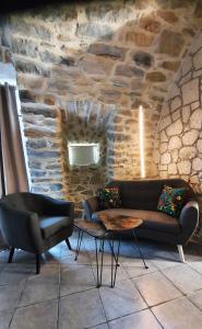 B&B / Chambres d'hotes Les GARGOUILLES Gorges du Tarn - Millau : photos des chambres