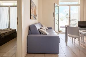 One-Bedroom Apartment with Balcony