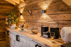 Chalets Chalet ''la cabane o Pierres'' 12 pers spa et sauna : photos des chambres