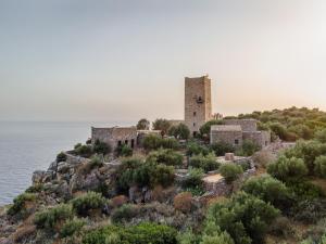 Tainaron Blue Retreat