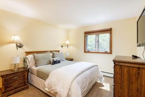 Snowmass 2br Getaway Pool, Hot Tub & Ski Access - D2