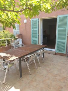 Appartements Le Panoramic : Appartement avec Terrasse