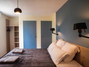 Logis hotels Le Saint Pierre : Chambre Quadruple