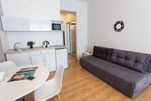 New studio near metro Yaroslava Mudroho, Universytet - Chernyshevska str 95-1