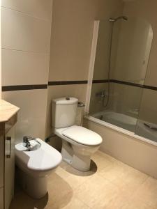 Precioso ático en complejo residencial con piscina