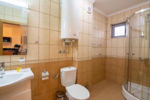 Two-Bedroom Apartment with Balcony (4 Adults) room in Byala Panorama Resort