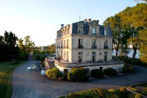 Hotels Chateau Grattequina Hotel : photos des chambres