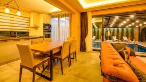 Söğüt 1 - 4 Bedroom with jacuzzi in Fethiye