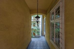 Music Academy Suite Café Vian Apartman Kft