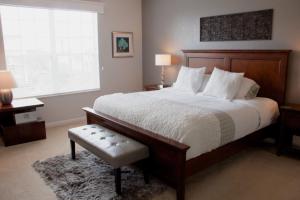 Shoreway Condo #231521