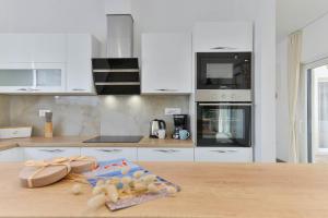 Luxury Villa Rita Regina with heated pool near the sea- by TA Leut Agency