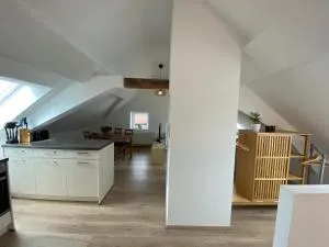 Helle 2 Zi. Wohnung nähe Flughafen München - Vierkirchen