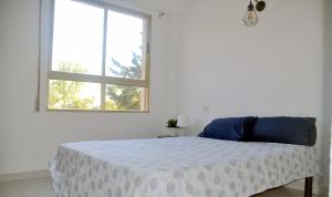 Apartamento con piscina y parking