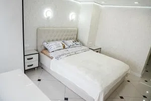 Чарівна квартира-студія на мансардному поверсі! - Petrikov