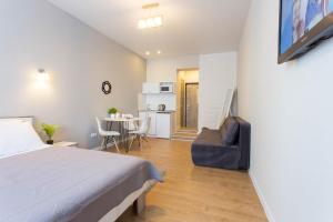 New studio, metro Yaroslava Mudroho and Universytet - Chernyshevska str 95-3