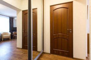 Nice apartment in the Center - Kravtsova lane 13B-4
