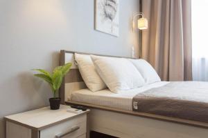 LUX studio near metro Yaroslava Mudroho, Universytet - Chernyshevska str 95-4