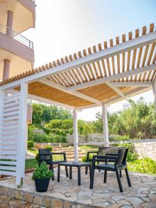 Modern Apartament between sea and mountain