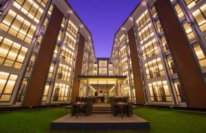 Vivanta Colombo, Airport Garden