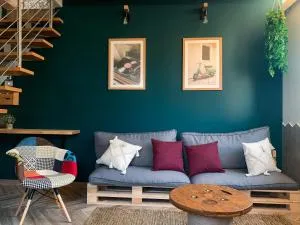 Charming Attic Apartment With Balcony & Swimming Pool - Solferino