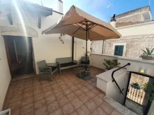 Sotto l'arco - Gioia del Colle