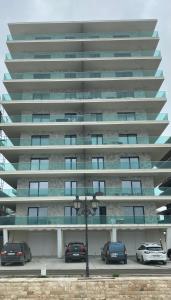 Apartamente de lux exact pe malul marii - Blue Apartment