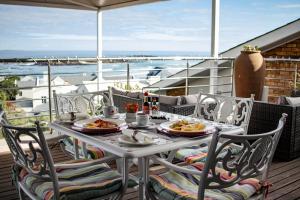 Blaauw Village Guest House