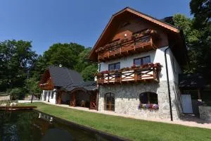 Chalupa pod bukom - Jelšava