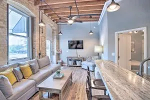 Modern Grand Haven Condo - Steps to Downtown! - Norton Shores