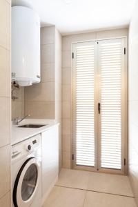 Apartamentos Mayal con Piscina