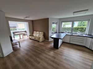 Große Ferienwohnung Nähe Flughafen Köln Bonn