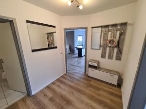 Große Ferienwohnung Nähe Flughafen Köln Bonn