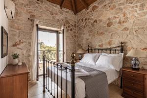 Murtini Stone Villa with Private Pool, by ZanteWize