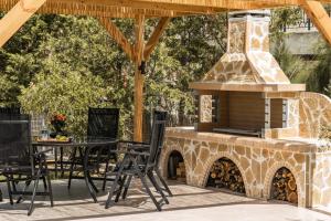 Murtini Stone Villa with Private Pool, by ZanteWize