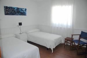 Villa with pool, 200m from beach