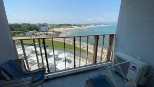 PARADISO 408 DESI Private Studio Nessebar