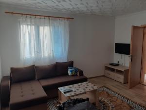 Apartmani Momčilo