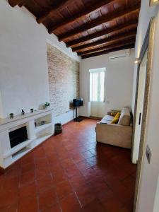 Benedetta 22 - Trastevere