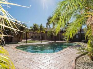 Pool in Paradise by Experience Jervis Bay
