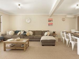 Burrill by the Beach by Experience Jervis Bay