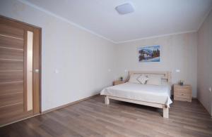 Уютная однокомнатная квартира возле басейнов