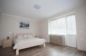 Уютная однокомнатная квартира возле басейнов - 迪达