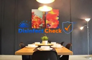 Desaru Cosy Homestay - near WaterPark, Beach, Rapid -Wifi, TVbox, Steamboat, BBQ Available - 迪沙鲁