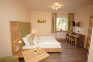 Comfort Double incl. Parking if available room in Der Marienhof Hotel Garni