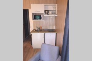 Adorable Cabane dans un espace boisé