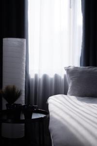 Sleep with Me Bangkok - BTS Phra Khanong