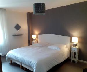 Appart'hotels BONSEJOUR : Chambre Double avec Salle de Bains Privative