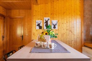 Aldea Los Odres - Cabañas de Madera de 1ª con Piscina Privada y BBQ en la puerta