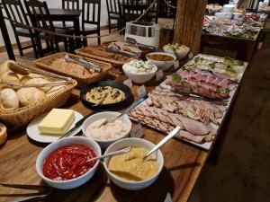 Crystal Suites Chez Helena